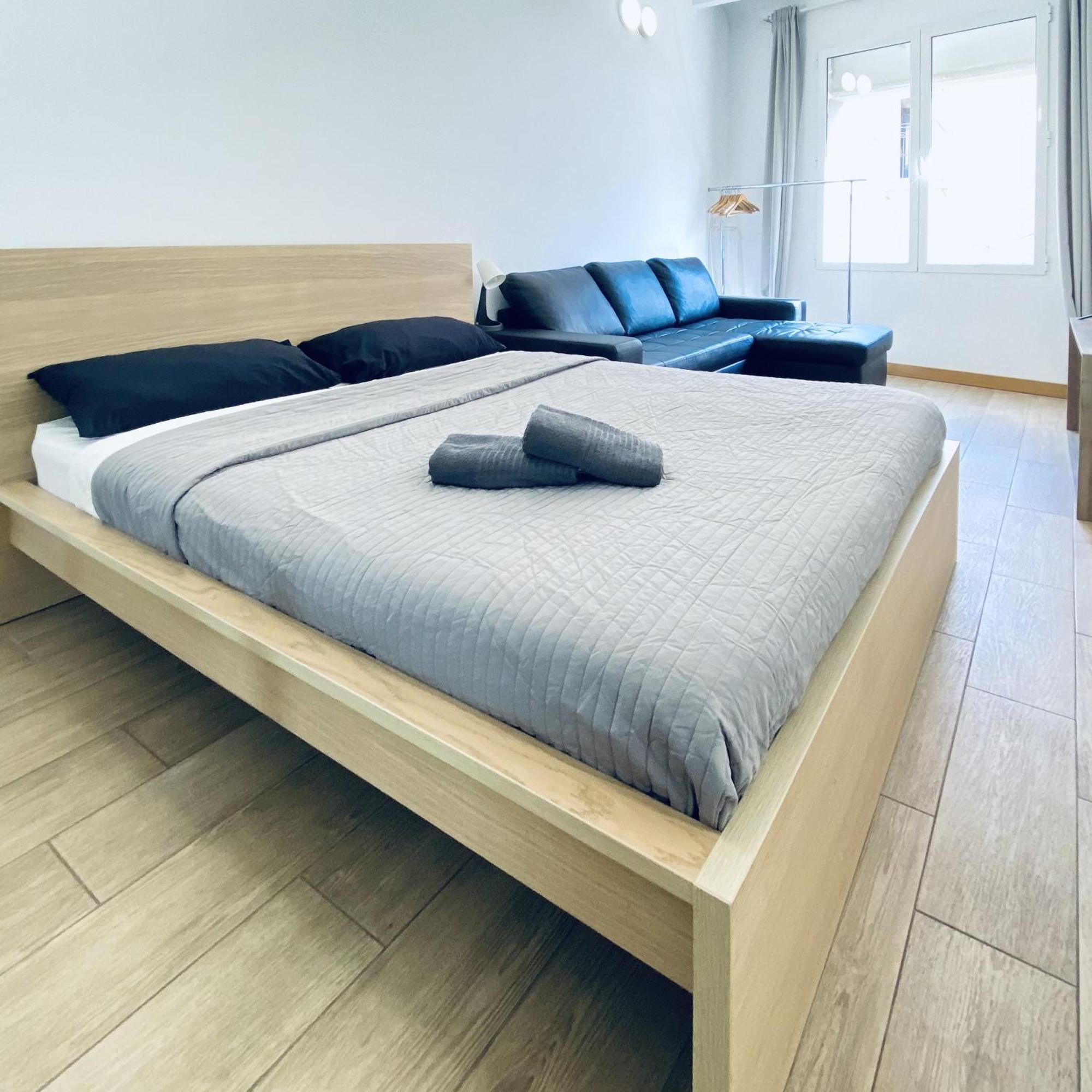 Апартаменты Apl Sants Lofts Bcn Fira Camp Nou Барселона Экстерьер фото